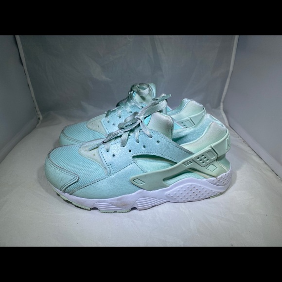 nike huarache mint